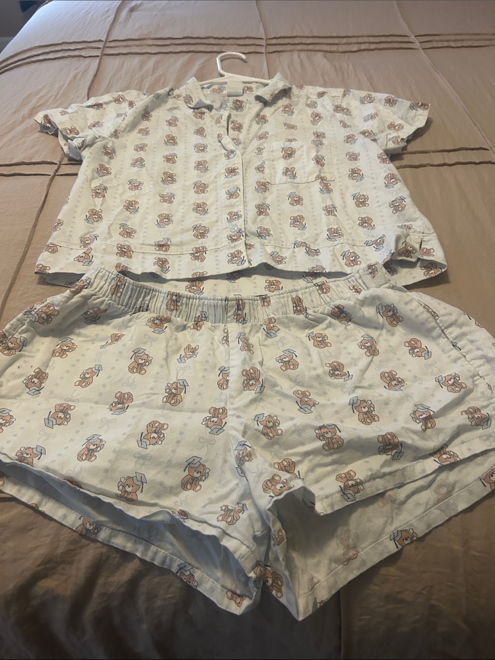 Women’s Cotton Bear-Print Short Pajama Set - Cream-Hollister